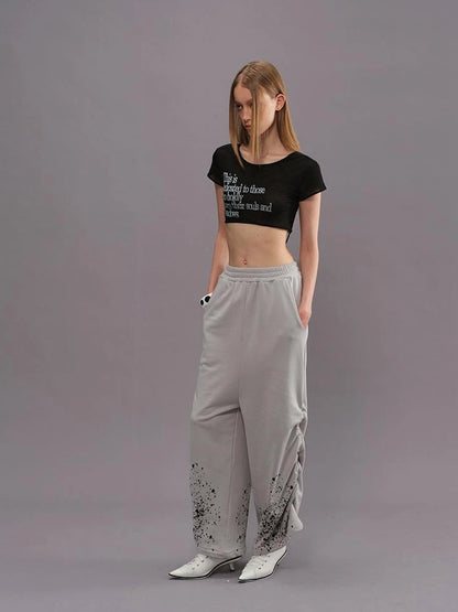 Outmode Soul &amp; Shadow Fitted Cropped V-neck T-shirt