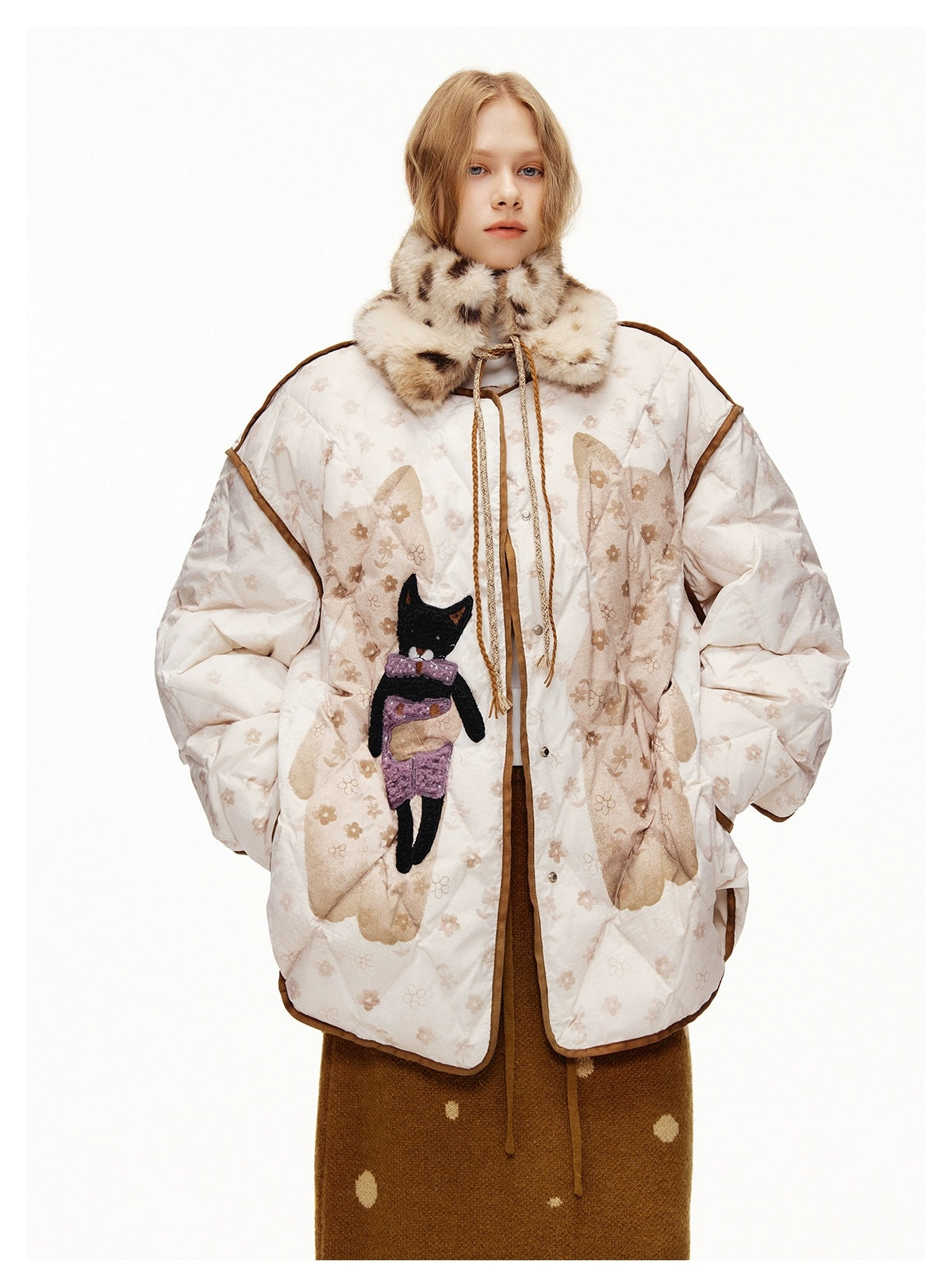 OuttheBlue 90% White Duck Down Diamond Quilted High Waist Apricot City Women Down Jacket