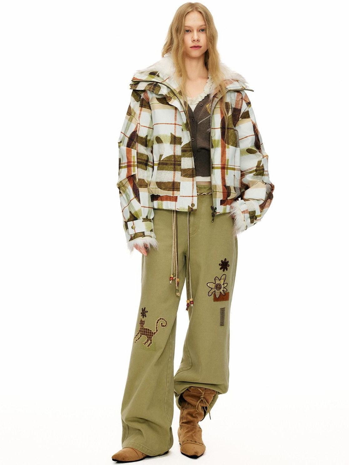 OuttheBlue 90% White Duck Down Warm Casual Print Stand Collar Low Waist Women Down Jackets