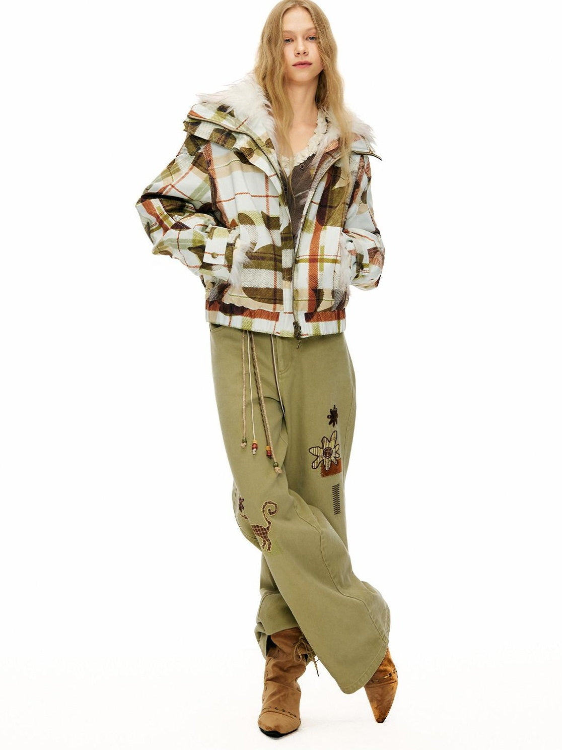 OuttheBlue 90% White Duck Down Warm Casual Print Stand Collar Low Waist Women Down Jackets