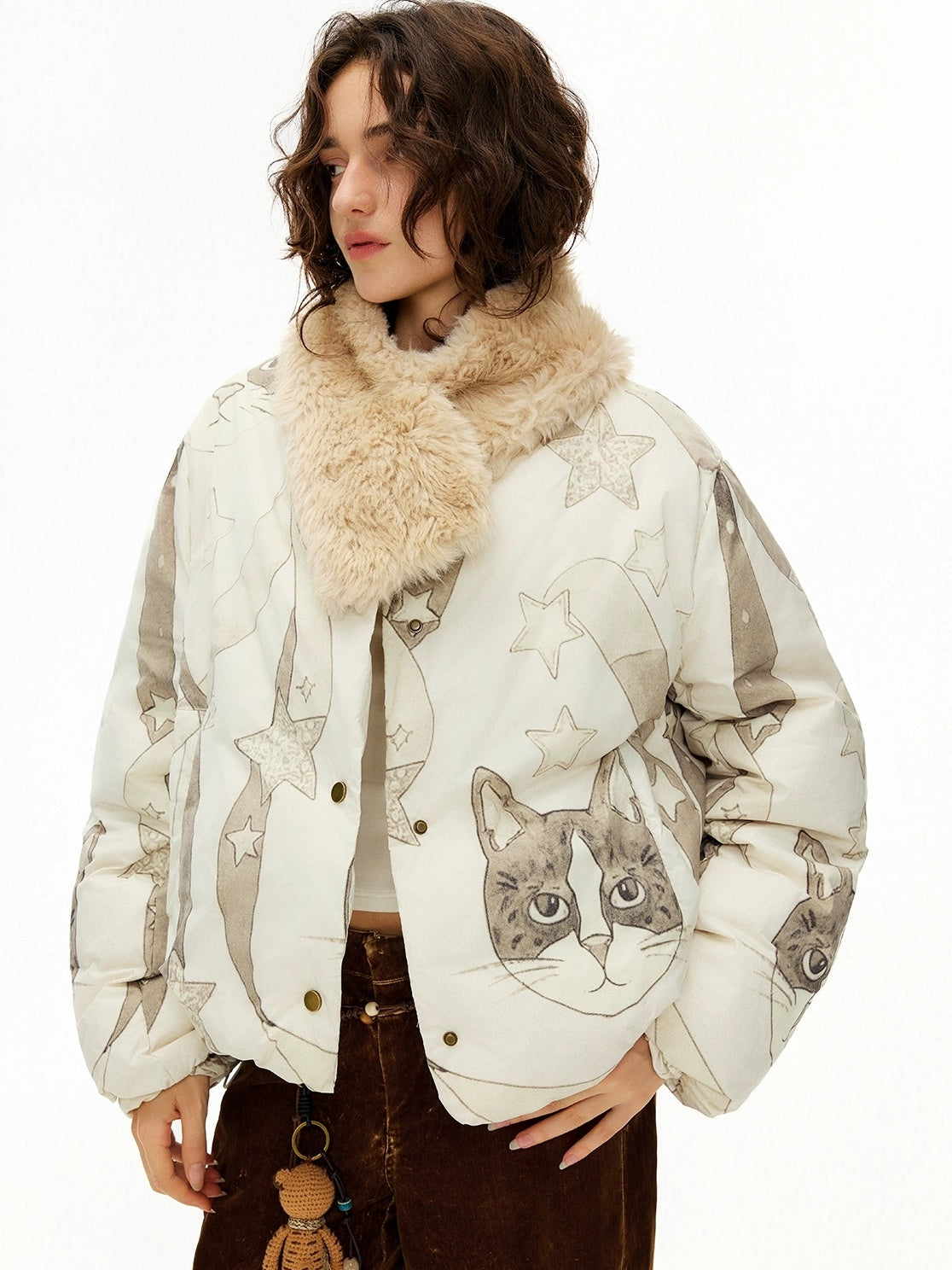 OuttheBlue 90% White Duck Down Warm Commuter Straight Short Women Beige Printed Down Jacket