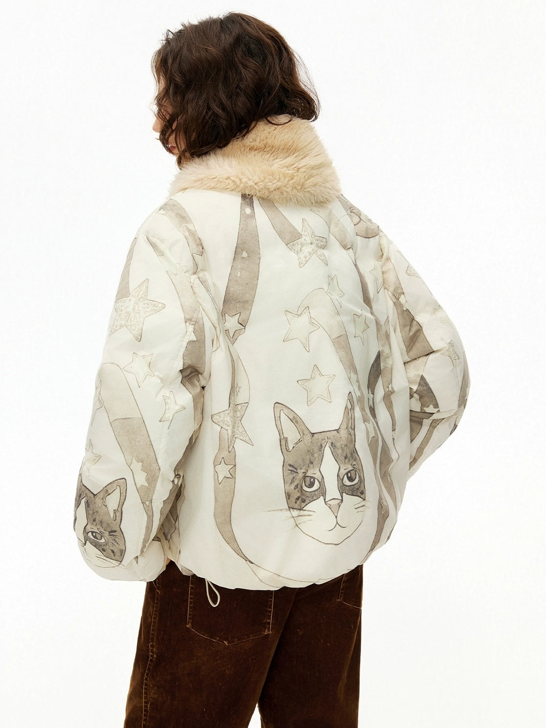 OuttheBlue 90% White Duck Down Warm Commuter Straight Short Women Beige Printed Down Jacket