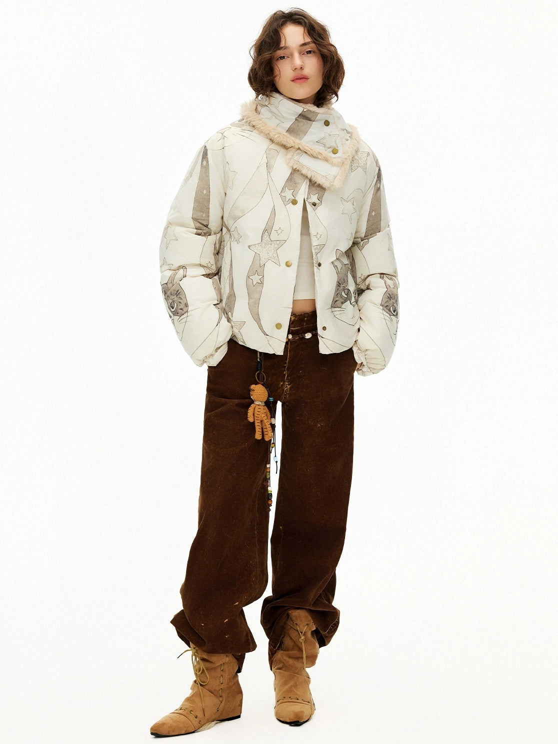 OuttheBlue 90% White Duck Down Warm Commuter Straight Short Women Beige Printed Down Jacket