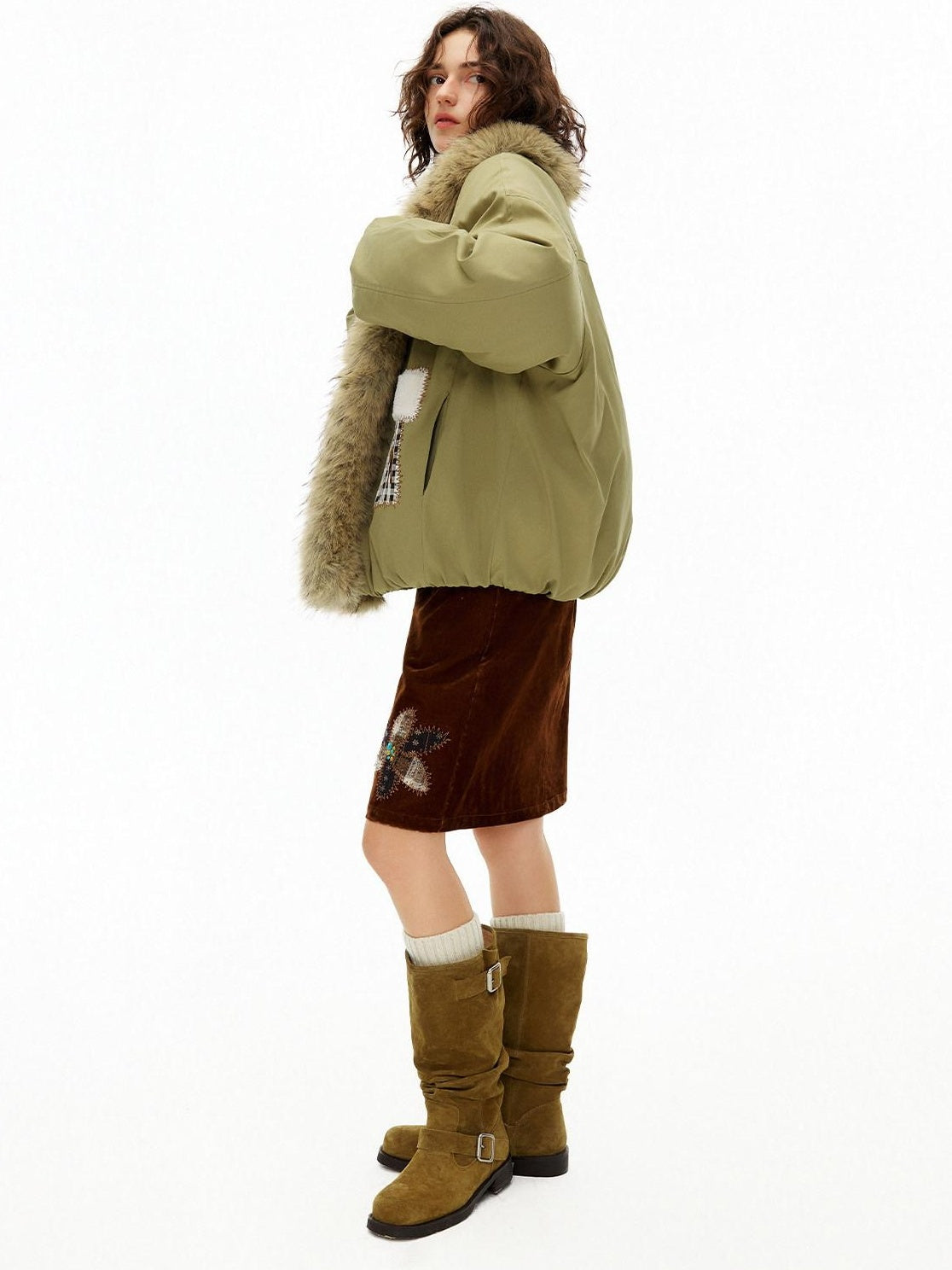 OuttheBlue 90% White Duck Down Warm Short High Waist Floral Embroidery Women Down Jackets
