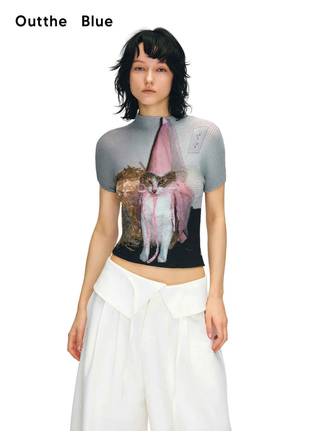 OuttheBlue Breathable Slim Mockneck Printed Ladies Gray Polyester Short Sleeve T-Shirts