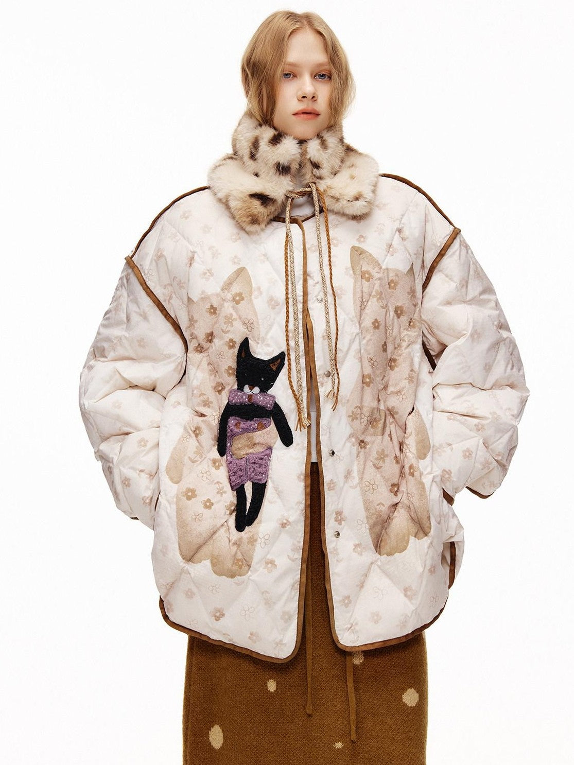 OuttheBlue Cat Applique Embroidered Diamond Quilt White Duck Women&