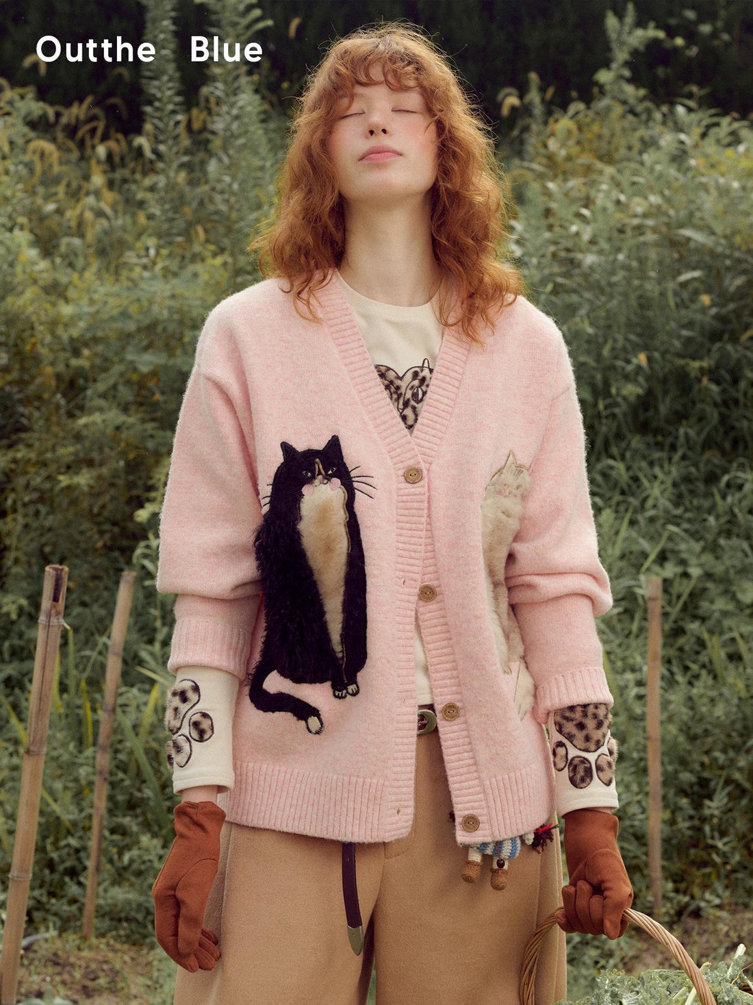 OuttheBlue Cat Embroidered Applique Wool Knit Women&