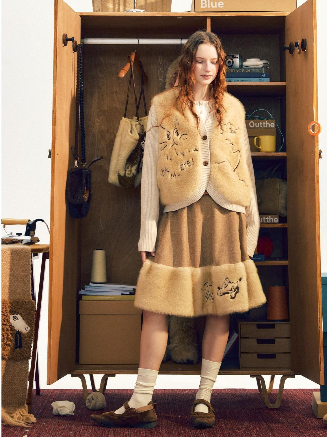 OuttheBlue Cat Embroidery Plush Spliced Wool A Line Women&