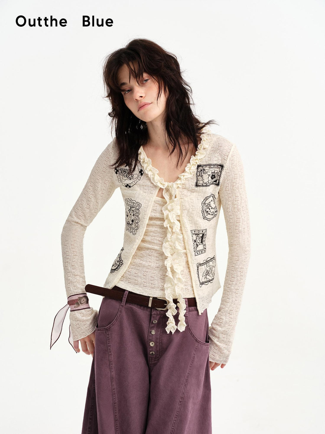 OuttheBlue Cat Frame Print Ruffle V-neck Long Sleeve Slim Women&