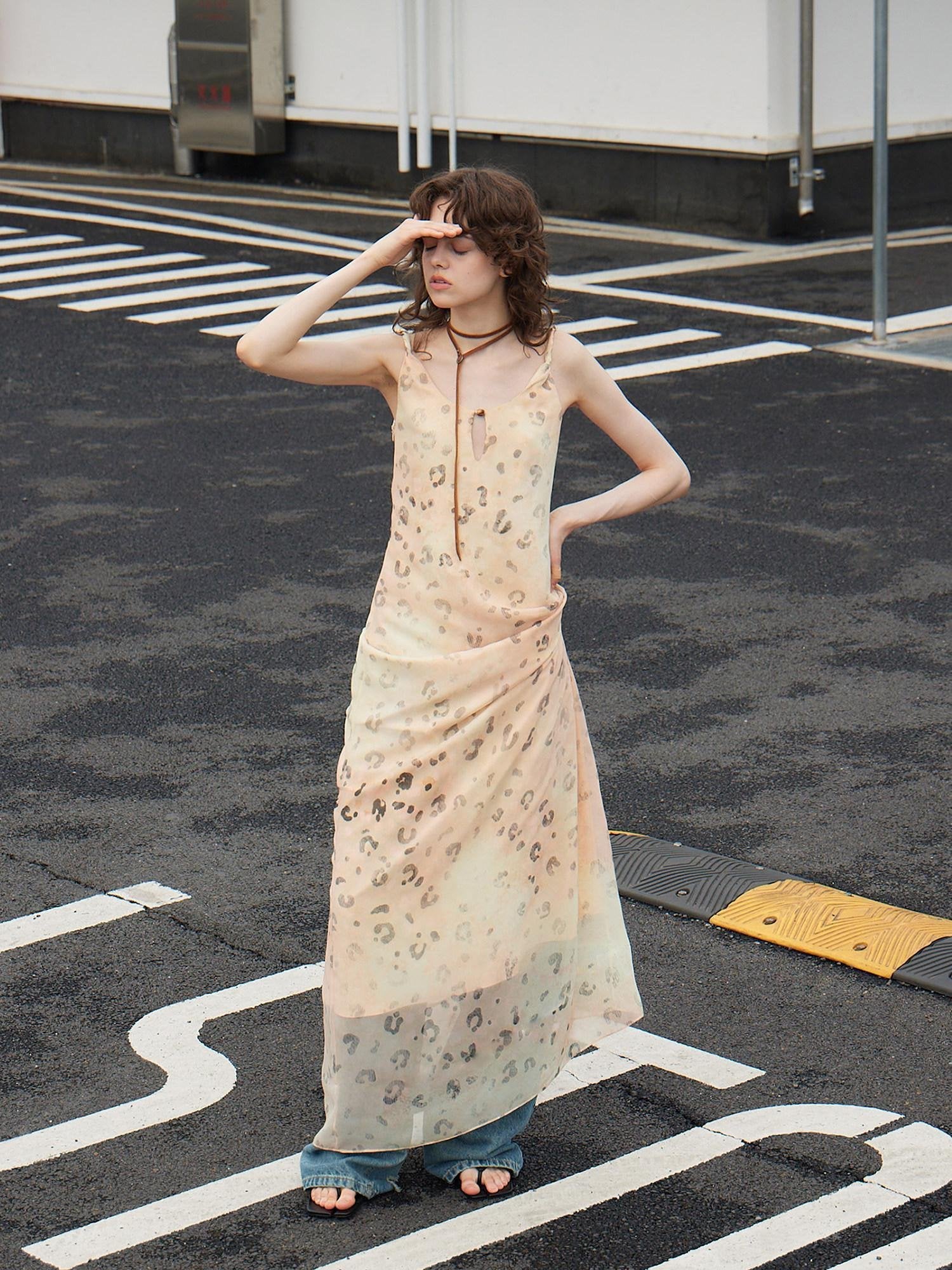 OuttheBlue Elegant Fitted Waist Spaghetti Strap V-neck A Line Almond Print Maxi Dresses