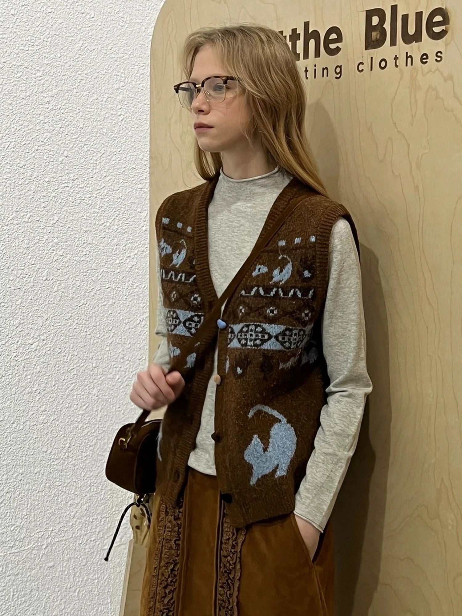 OuttheBlue Fair Isle Knit Cat Vest V-neck T-shirt Long Sleeve