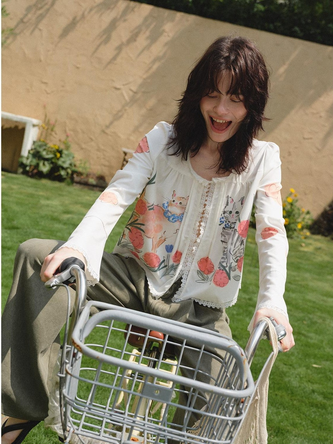 OuttheBlue Hand Painted Cat Floral Print Lace Trim Women&