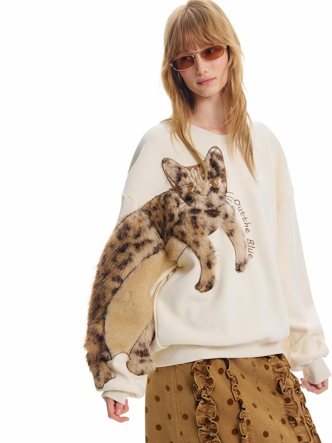 OuttheBlue Leopard Cat Embroidered Fleece Lined Crewneck Women&