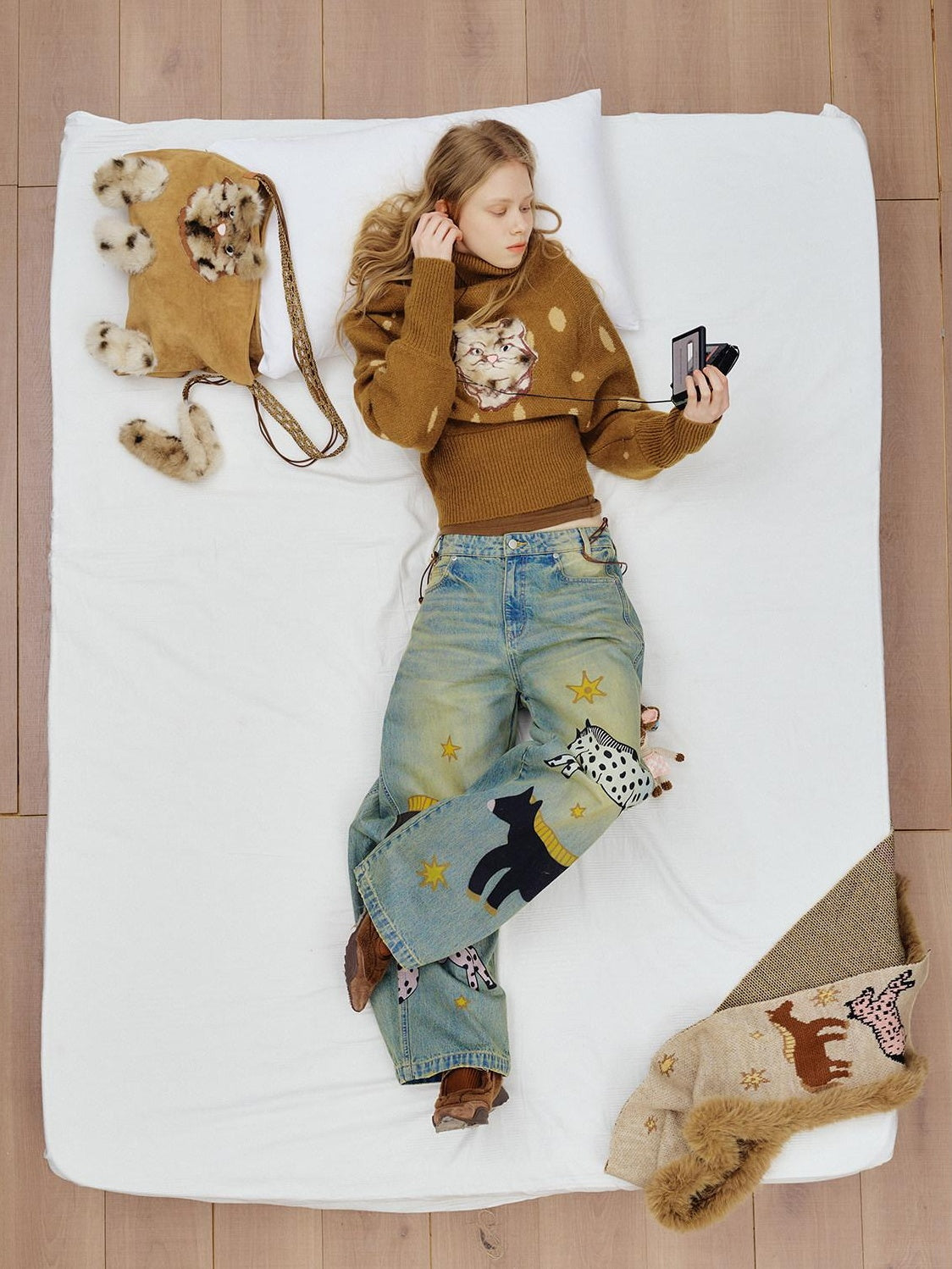 OuttheBlue Retro Washed Animal Print Wide Leg Mid Rise Stretch Women Jeans