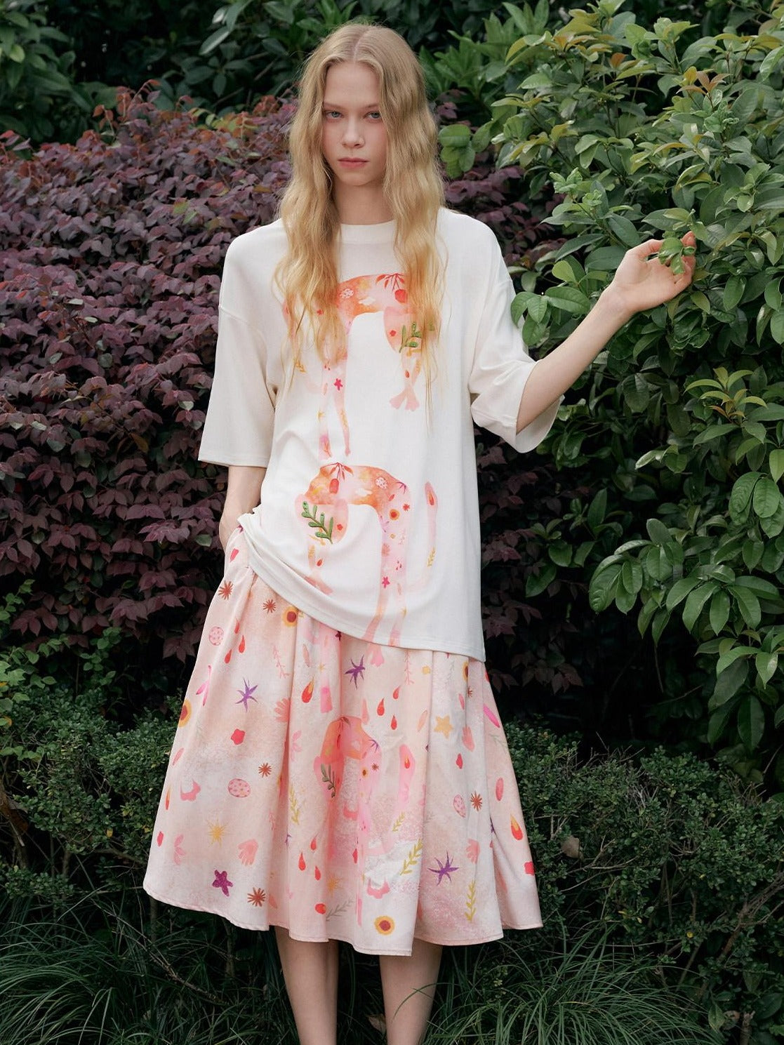 OuttheBlue Soft Tencel Round Neck Two Piece White Tee Pink Orange Skirt Top &amp; Skirt Sets