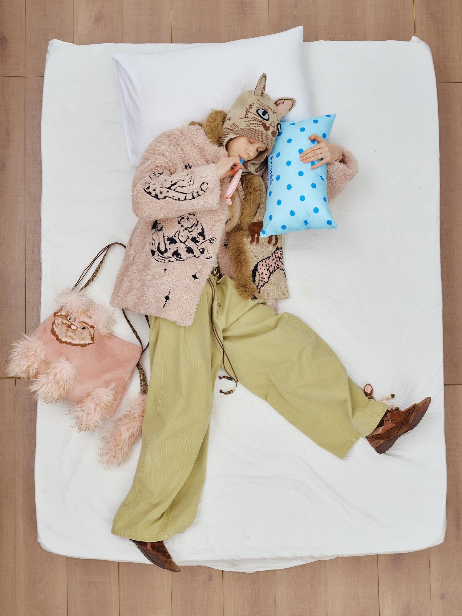 OuttheBlue Thick Cotton Padded Embroidered Sweet Loose Fit Round Neck Dirty Pink Jacket