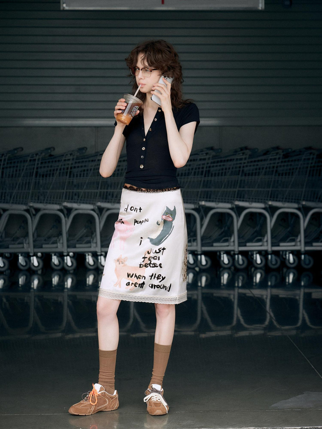 OuttheBlue Vintage Straight Mid Waist Animal Print Beige Polyester Women Casual Mini Skirts