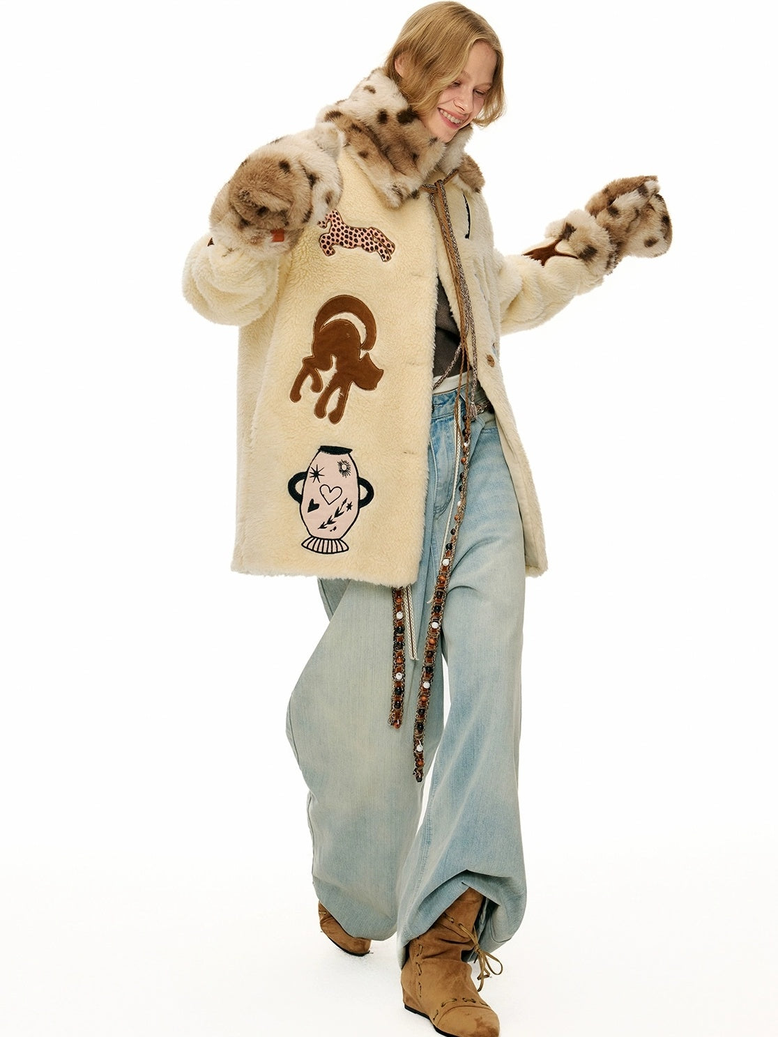 OuttheBlue Warm Thick Loose Fit Casual Buttoned Round Neck Animal Print Beige Women Jacket