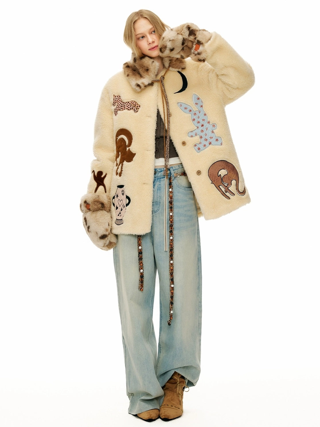 OuttheBlue Warm Thick Loose Fit Casual Buttoned Round Neck Animal Print Beige Women Jacket