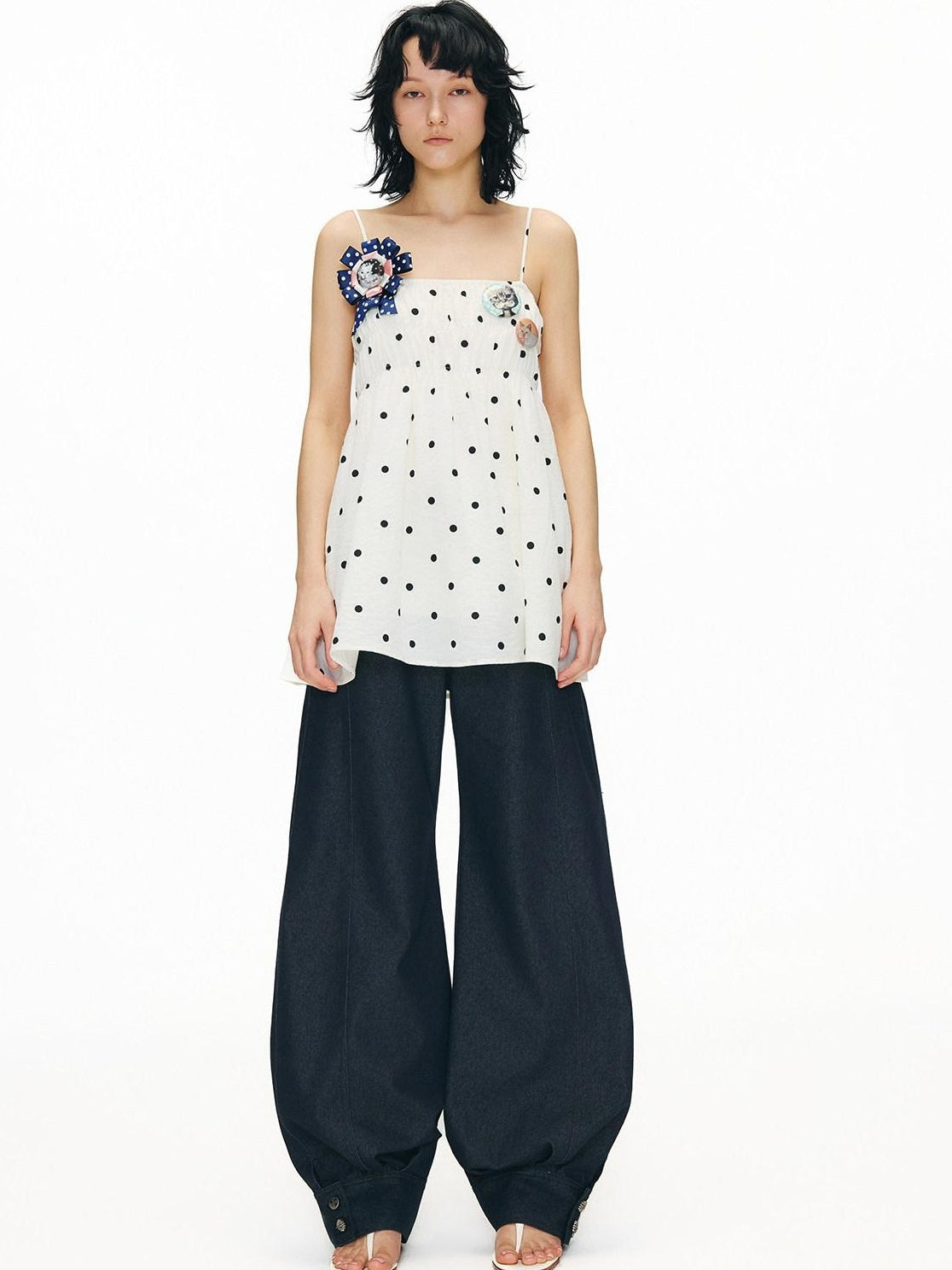 OuttheBlue Washed Cotton Relaxed Natural Waist Pocket Button Fly Women Navy Wide-Leg Jeans