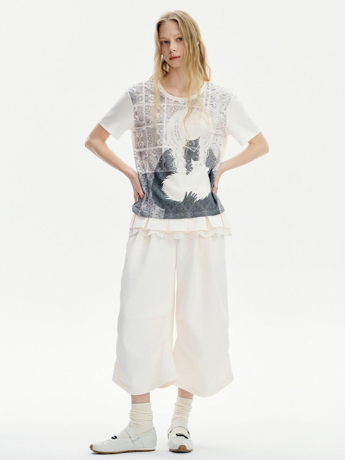OuttheBlue Window Girl And Cat Printed Loose Women&