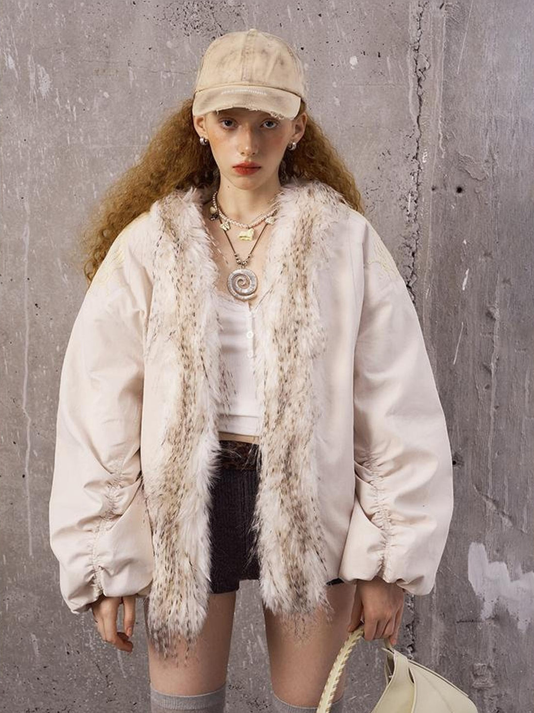 DIDDI MODA Oversized Embroidered Sun Puffer Jacket With Faux Fur Trim