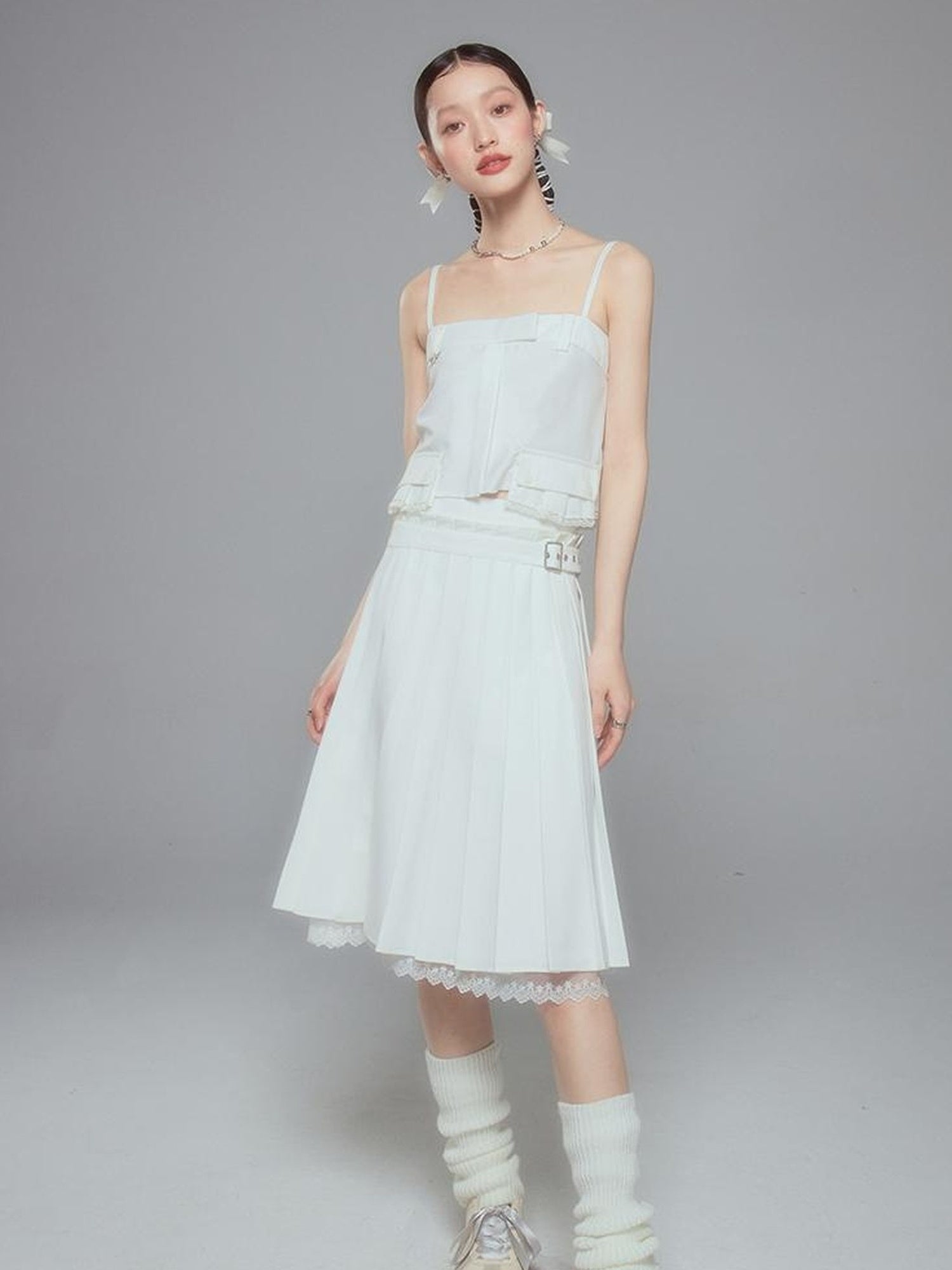 DIDDI MODA Oversized H Silhouette Waistband Short Jumpsuit With Lace Hem