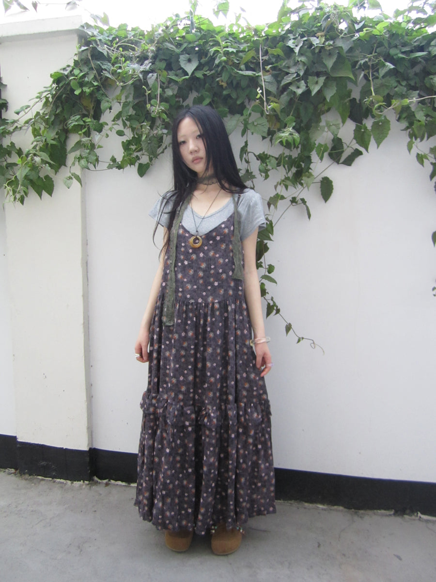 ang project V-Neck Floral Print Smocked Maxi Slip Dress In Boho Style
