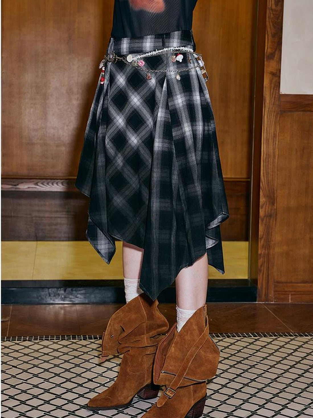 DIDDI MODA Plaid Gradient Asymmetrical Skirt