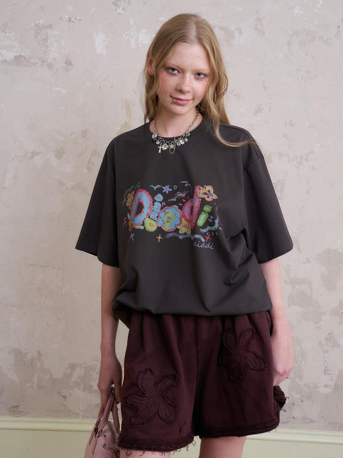 DIDDI MODA Playful Letter Print Cotton Tee