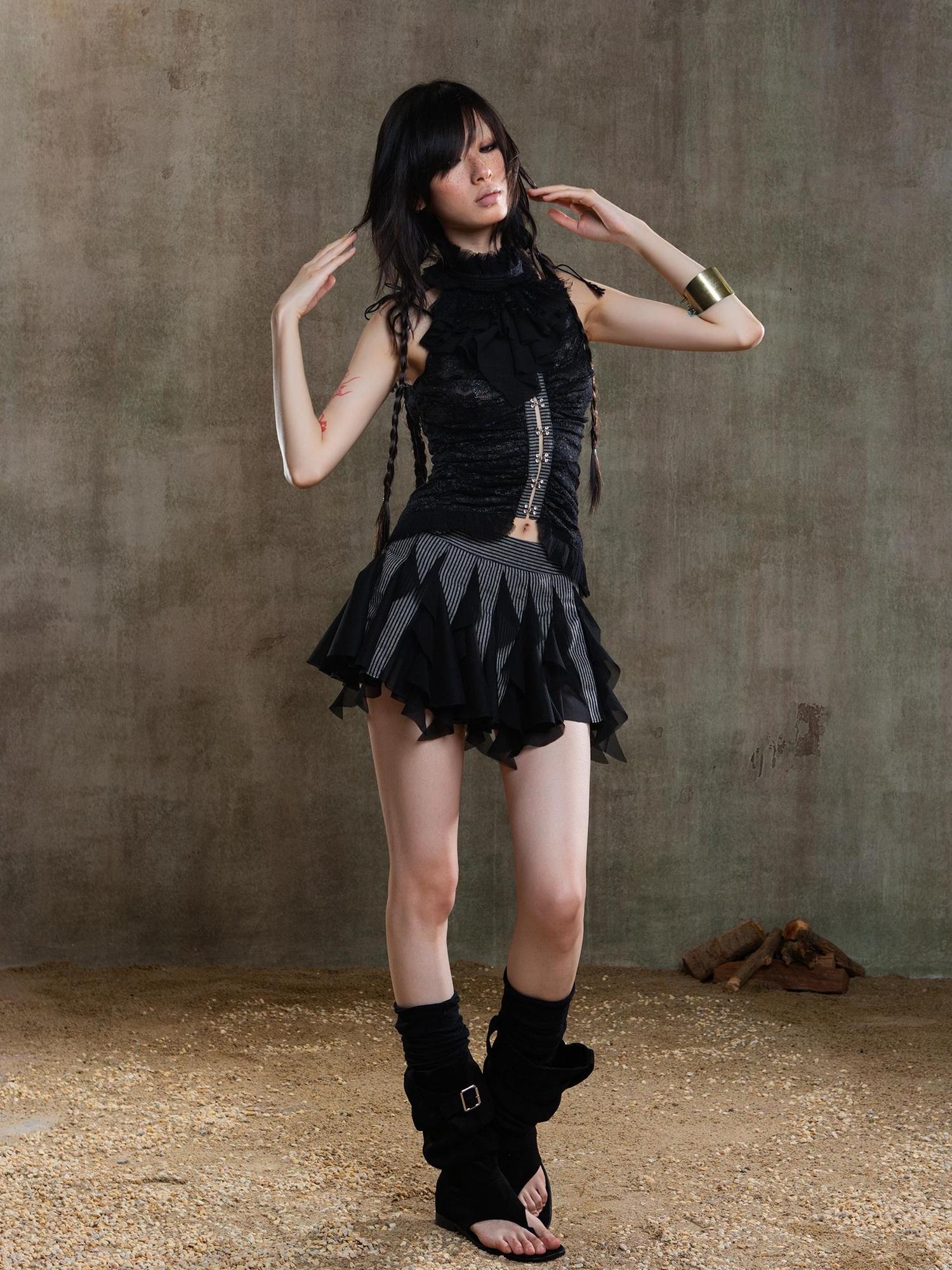 ARIADNAw Punk Gothic Pleated Asymmetrical Low Waist Skirt