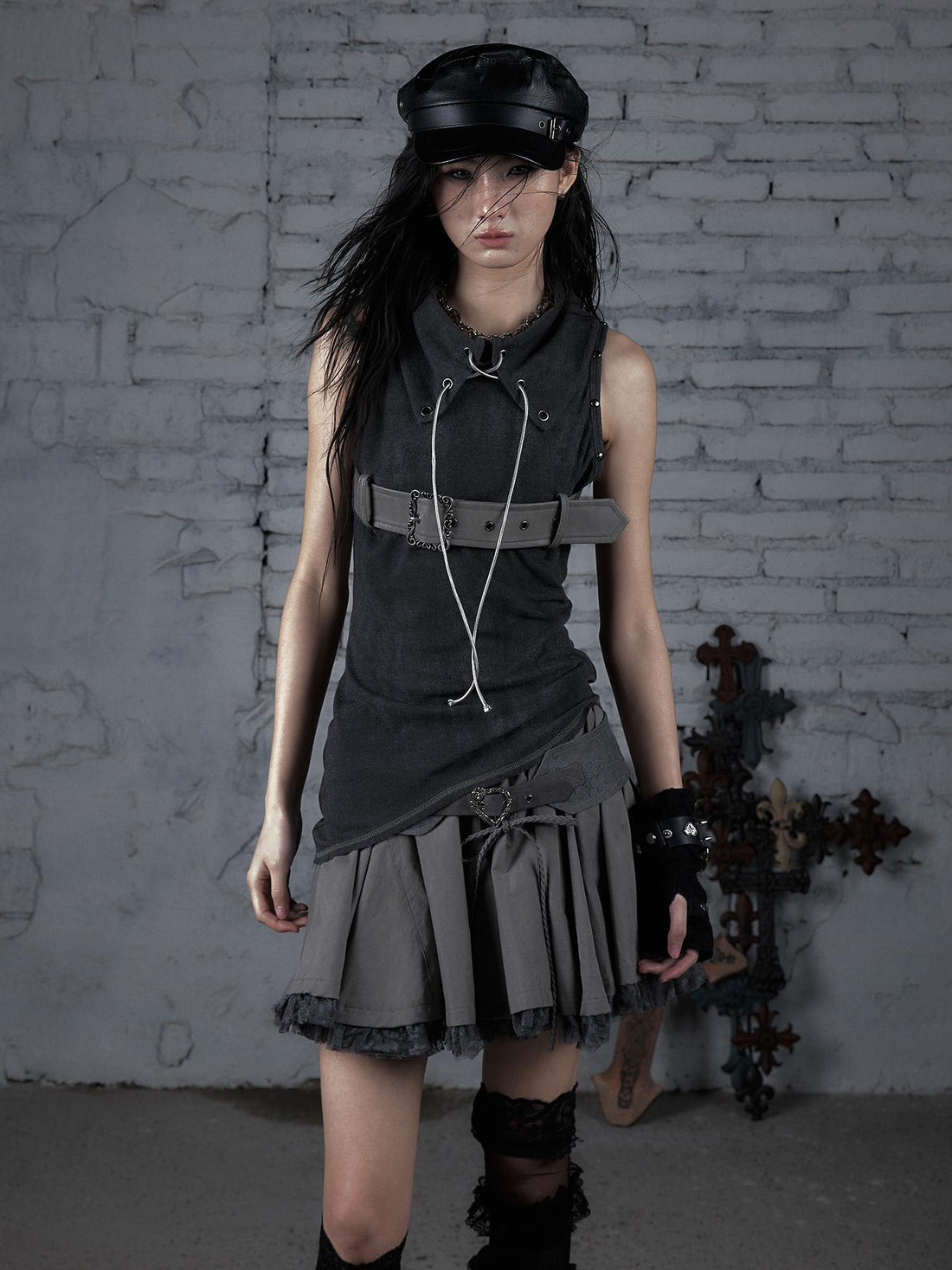 Punk Knit Sleeveless Top with Belt  Lapel Design T-shirt
