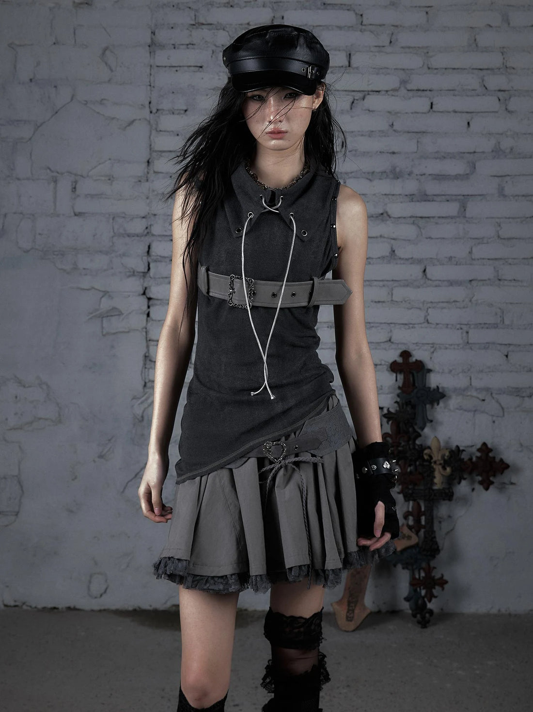 Punk Knit Sleeveless Top With Belt &amp; Lapel Design T-Shirt