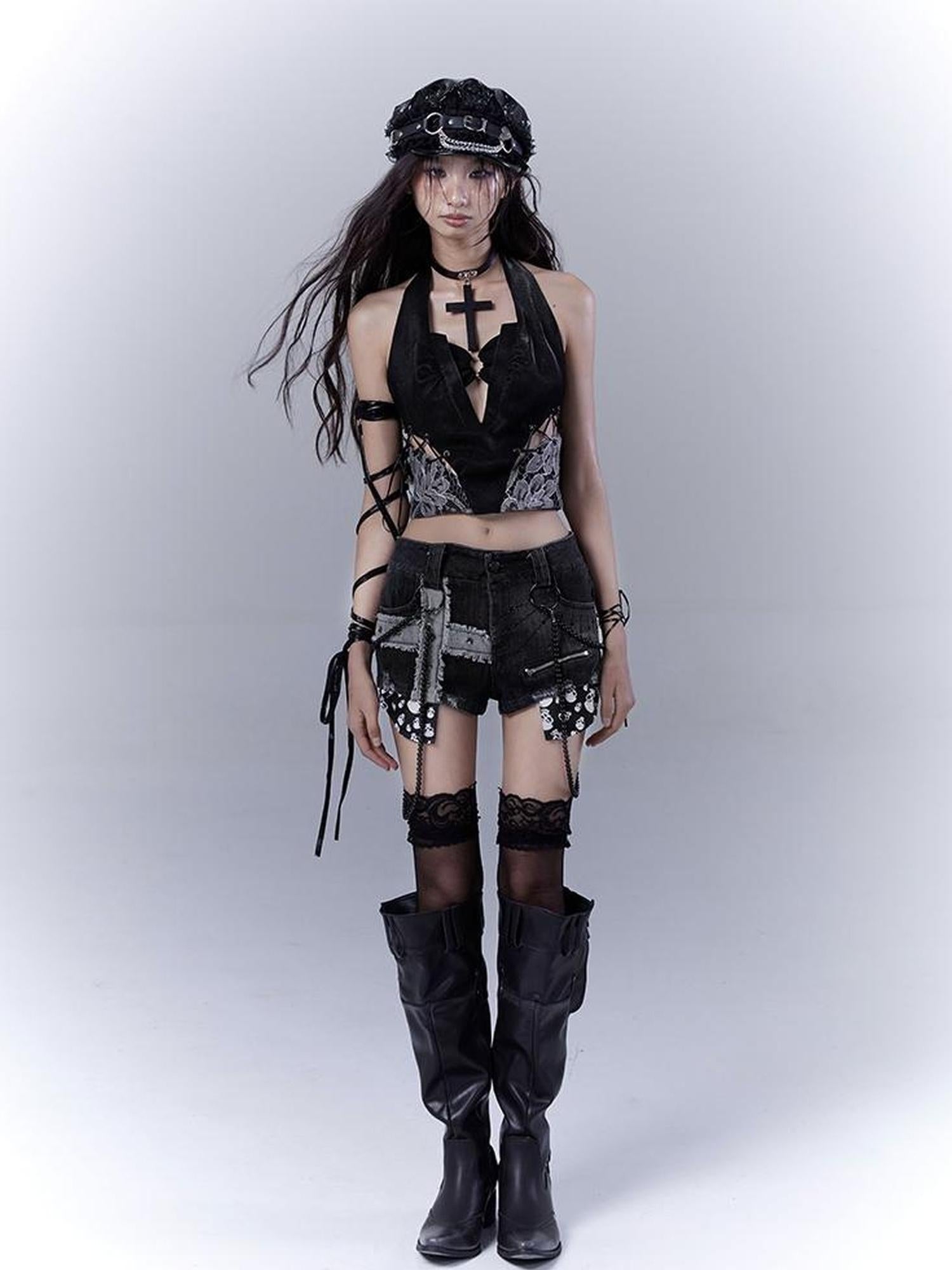 WSW WUSHENWU Punk Rivet Low Rise Denim Shorts With Detachable Pearl Chain