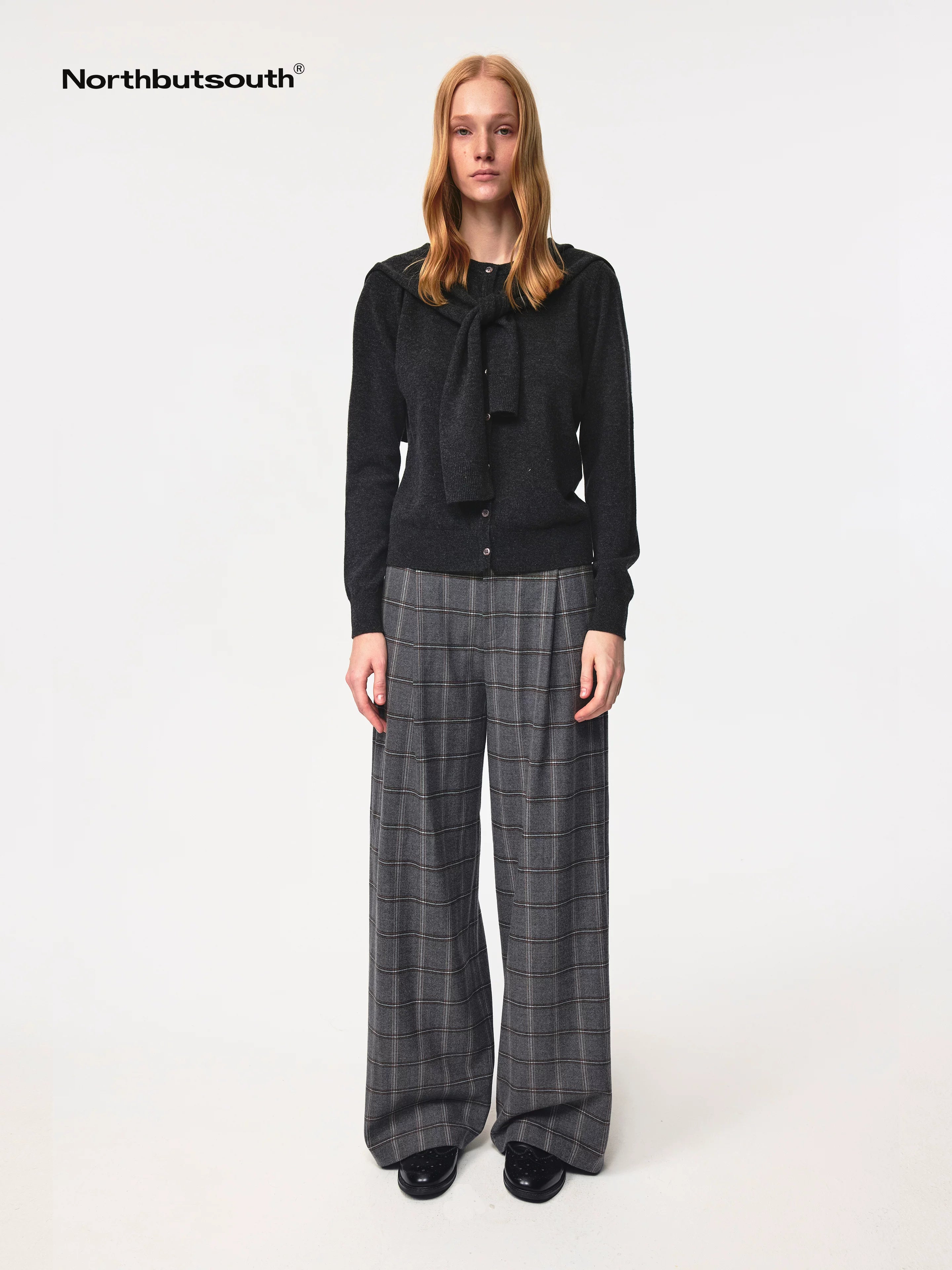 Pure Wool Two Tone Round Neck Knit Cardigan
