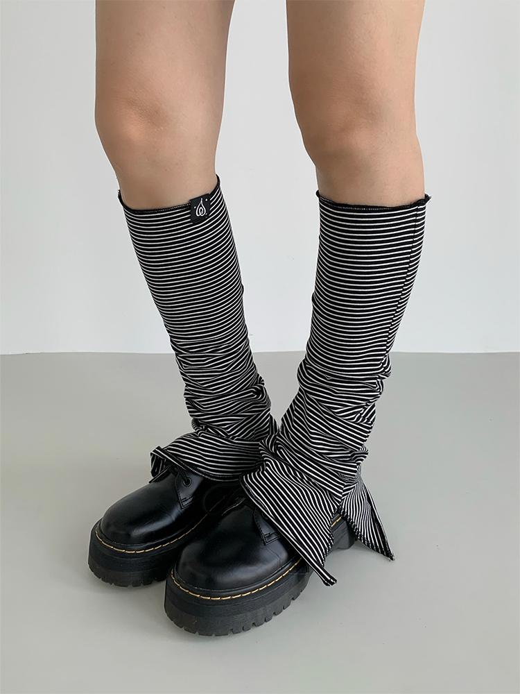 atrandom Purple Black Slit Casual Socks With Taro Stripe Socks
