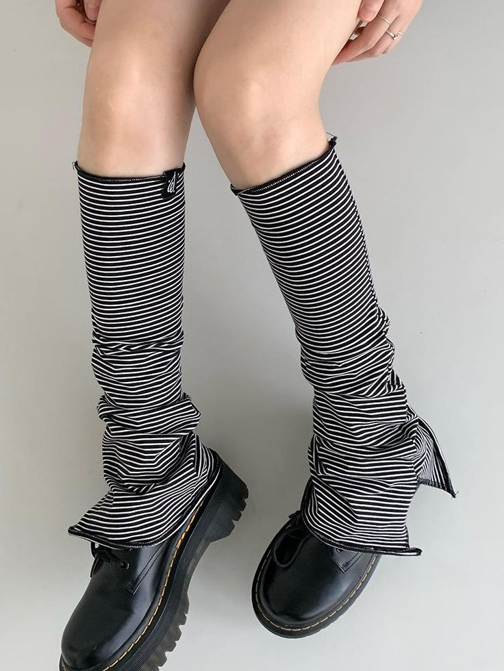 atrandom Purple Black Slit Casual Socks With Taro Stripe Socks