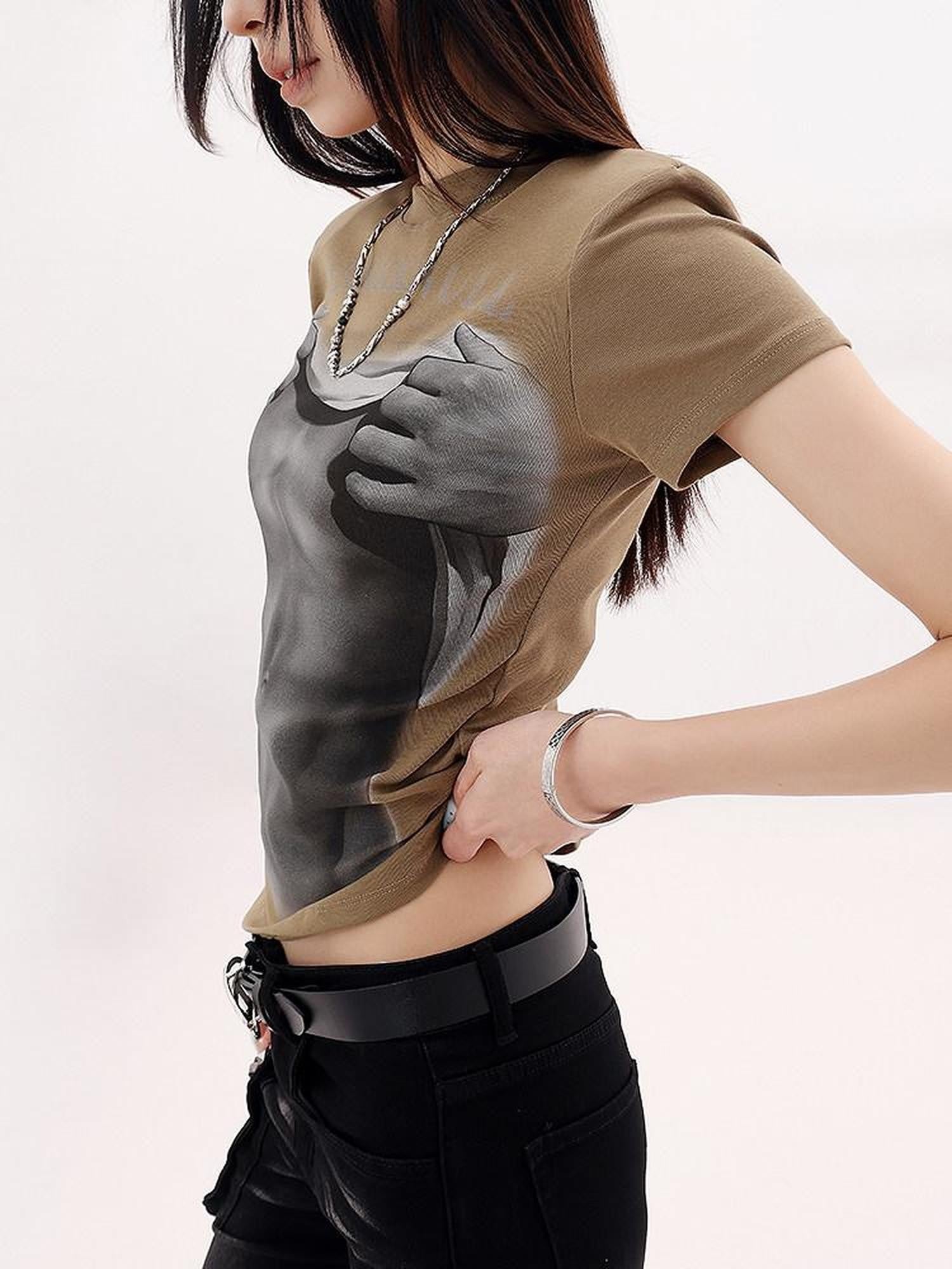QIUQIU STUDIO American Abs Print Set In Shoulder Slim Fit Women&