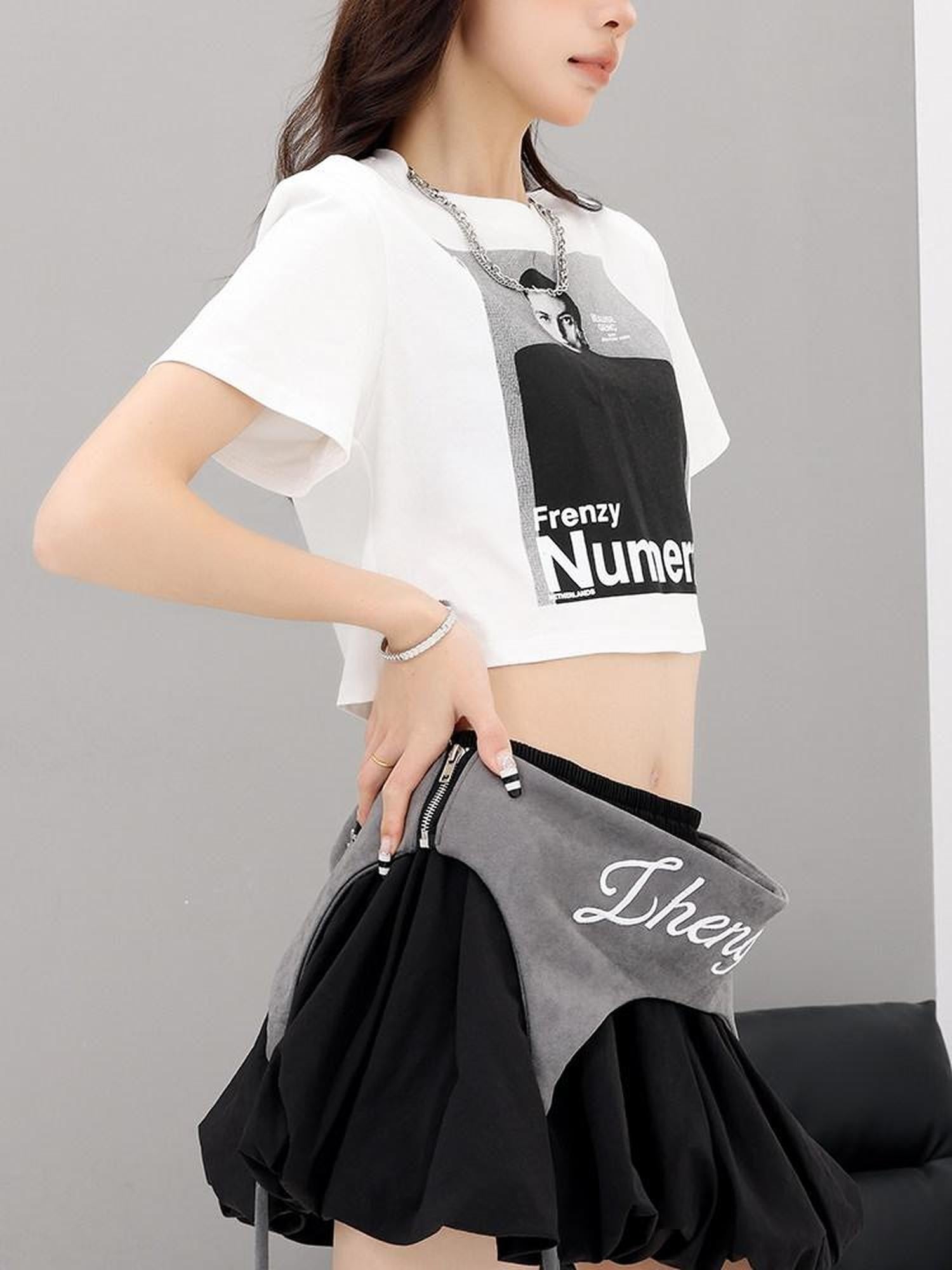 QIUQIU STUDIO American Character Letter Print Tie Waist Round Neck Women&
