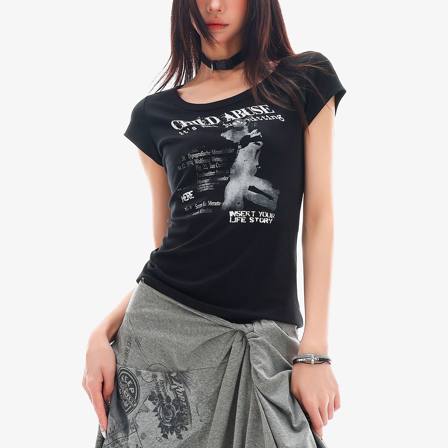 QIUQIU_STUDIO_American_Graphic_Print_Crew_Neck_Slim_Fit_Women&