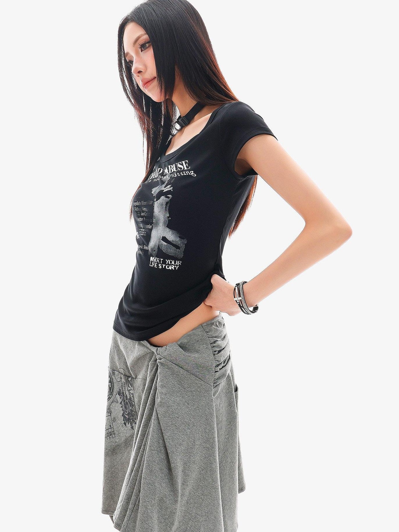 QIUQIU STUDIO American Graphic Print Crew Neck Slim Fit Women&