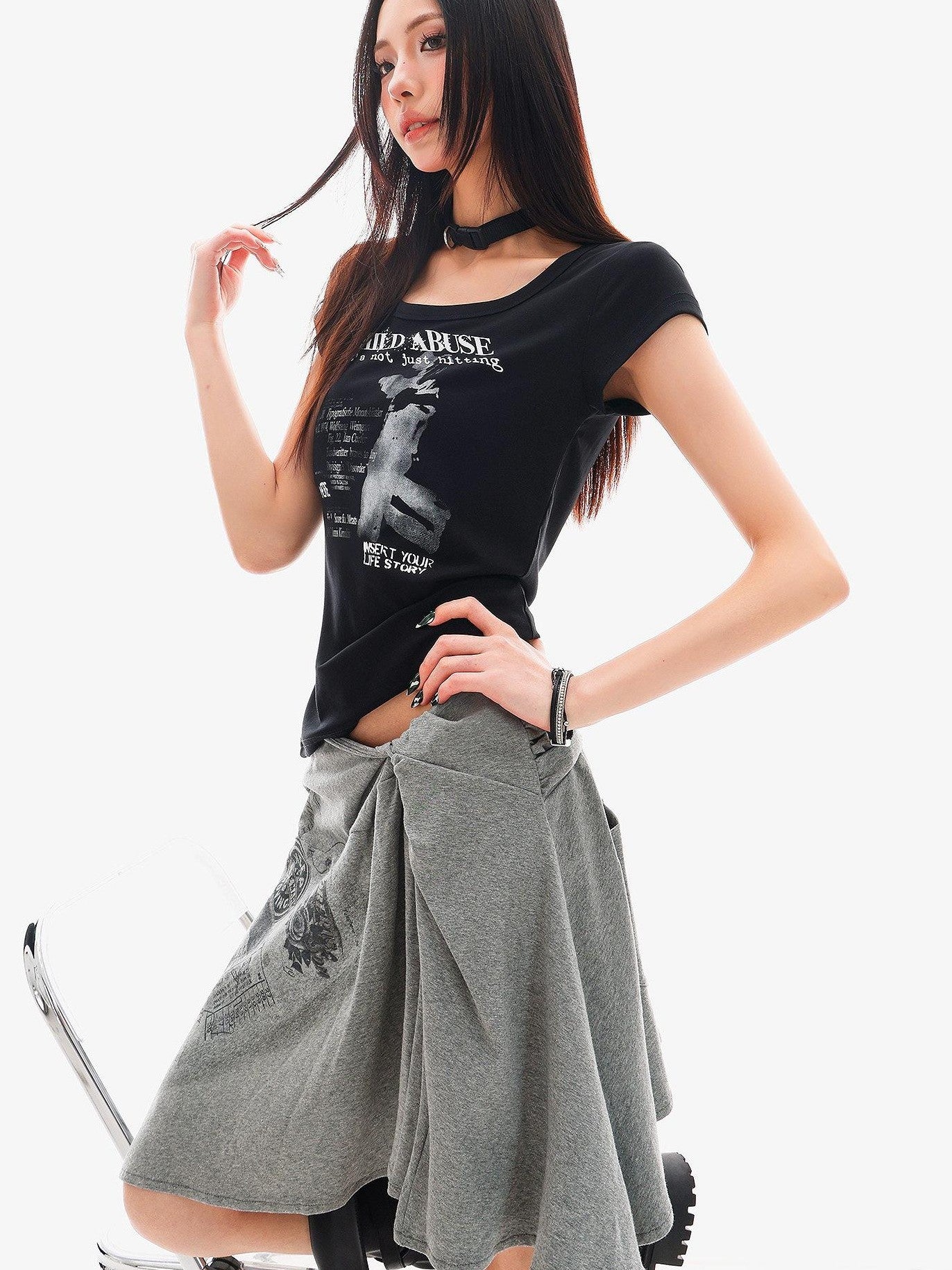 QIUQIU STUDIO American Graphic Print Crew Neck Slim Fit Women&