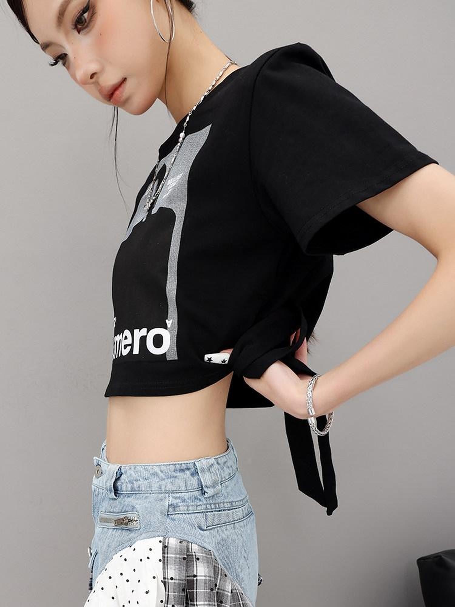 QIUQIU STUDIO American Printed Tie Front Slim Fit Short Sleeve Crew Neck Women&