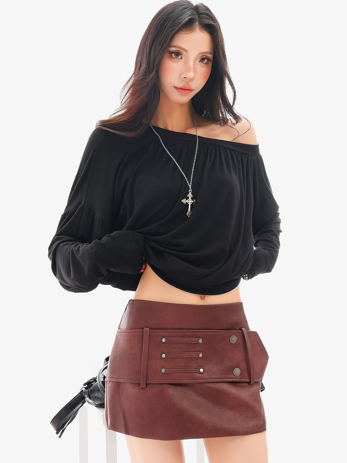QIUQIU STUDIO Asymmetric Off Shoulder Ruched Slim Fit Women&
