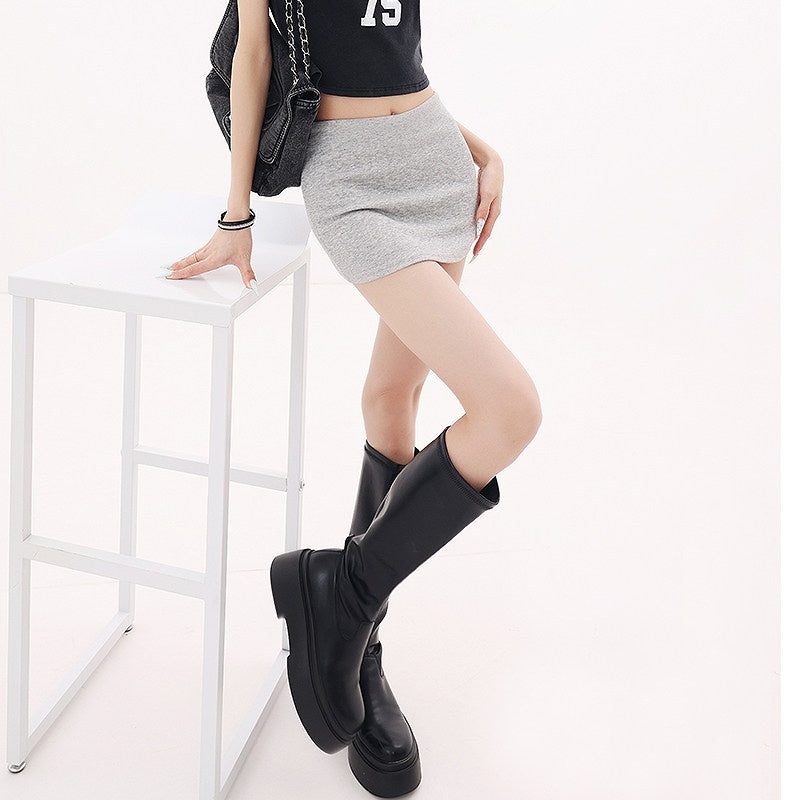 QIUQIU_STUDIO_Black_A_Line_Slim_Fit_Hip_Hugging_Mid_Waist_Women&