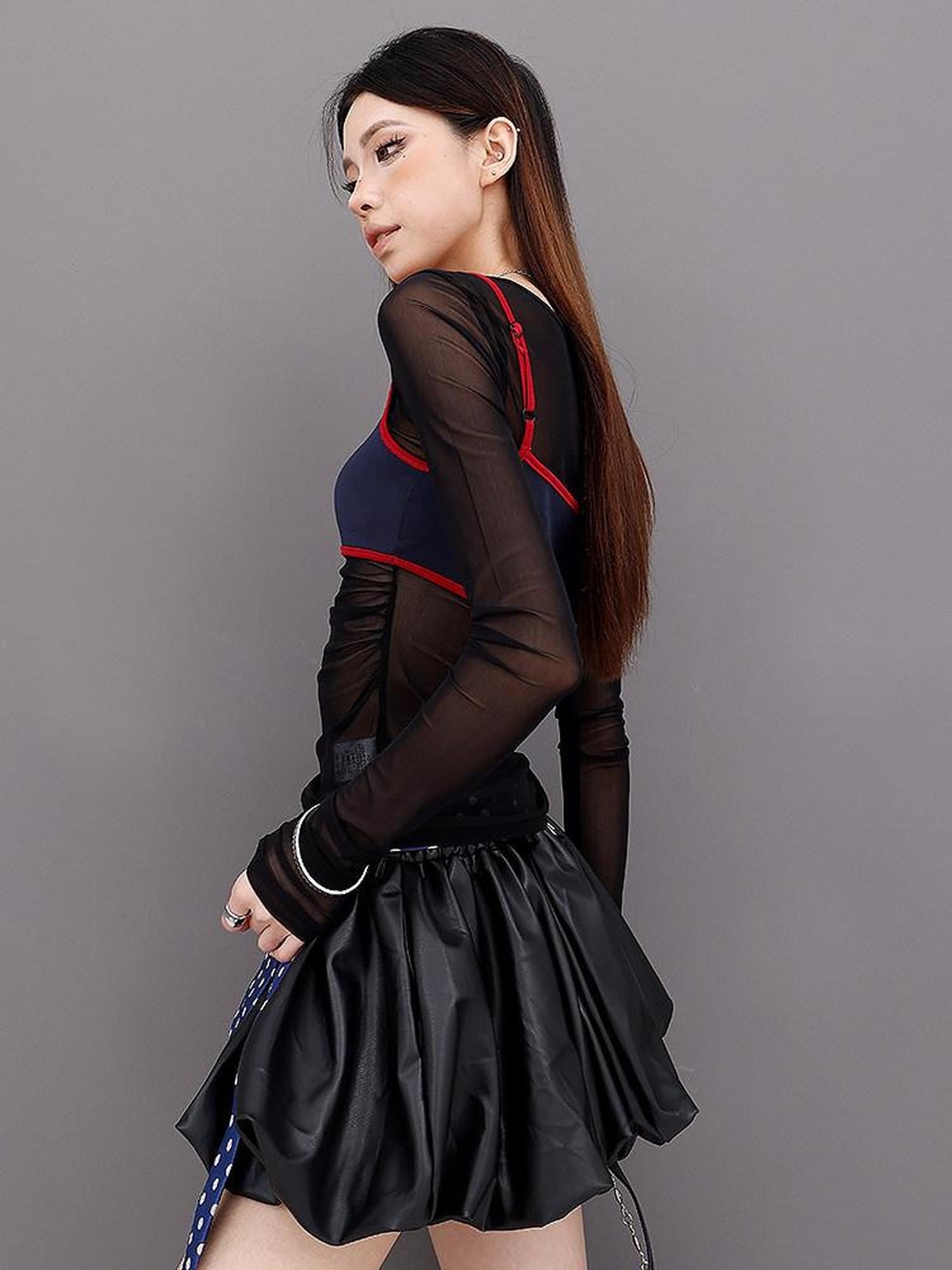 QIUQIU STUDIO Black Layered Sheer Slim Fit Spicy Girl Round Neck Women&
