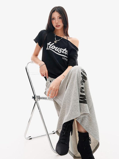 QIUQIU STUDIO Black Letter Print One Shoulder Cropped Women&