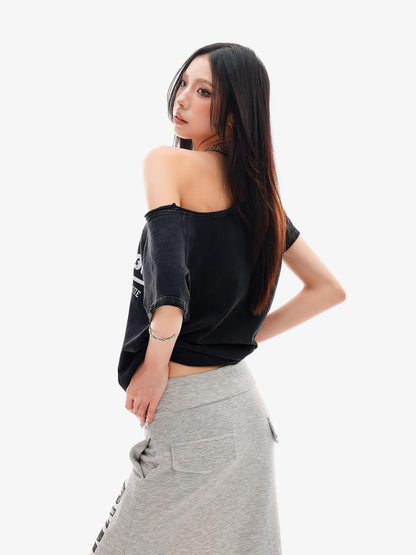 QIUQIU STUDIO Black Letter Print One Shoulder Cropped Women&