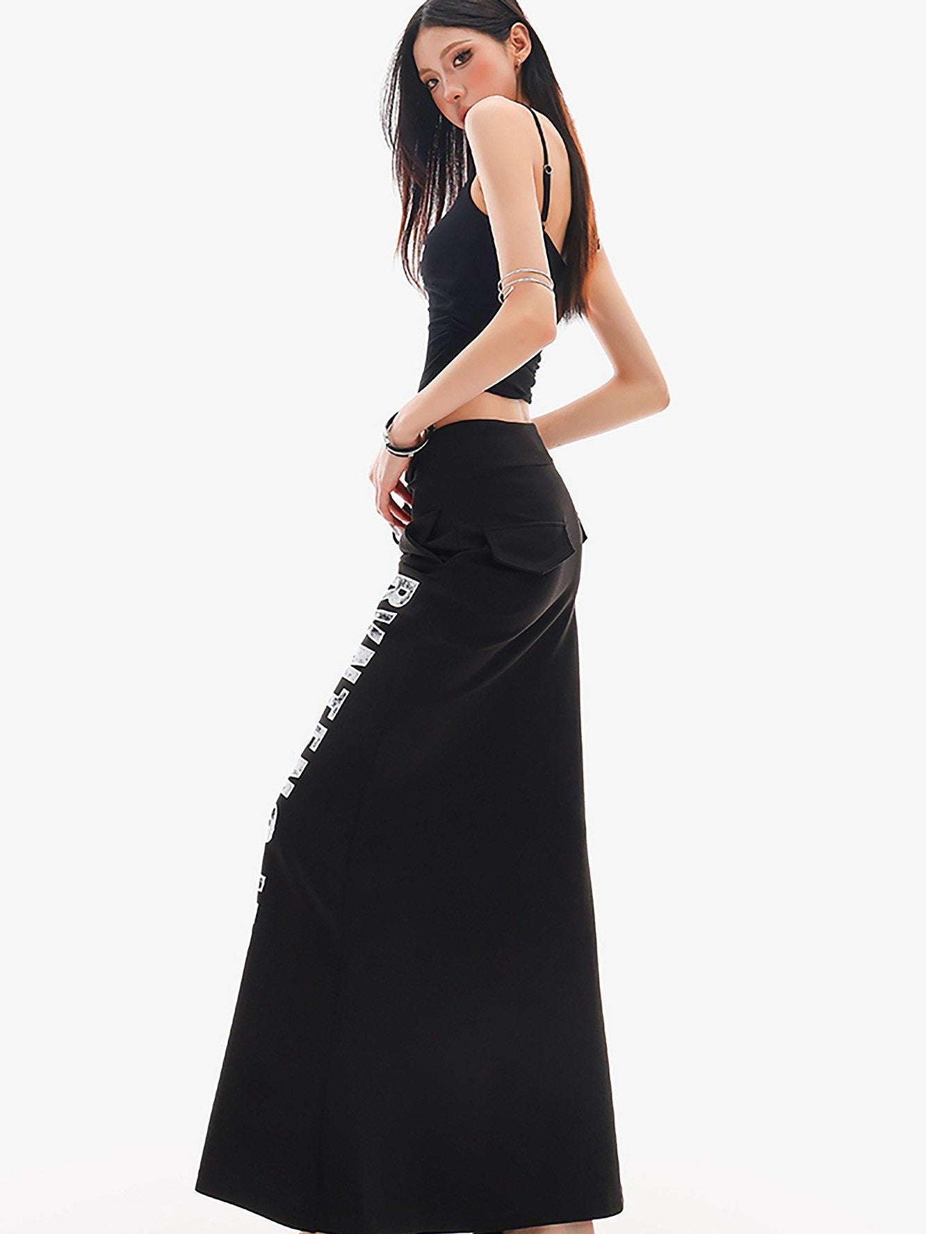 QIUQIU STUDIO Black Lettering Cropped Slim Fit Women&