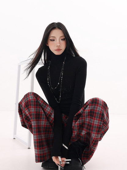 QIUQIU STUDIO Black Rhinestone High Neck Pullover Slim Fit Women&